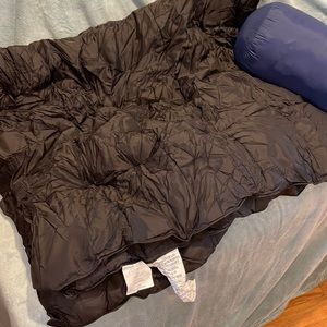 Packable throw blanket I have this in blue and black